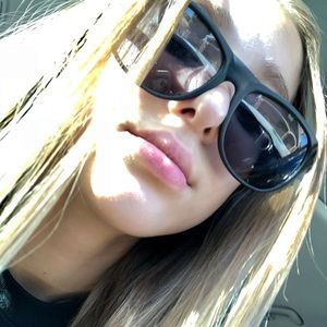 Meet your Posher, Cianna